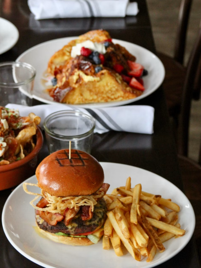 12 RESTAURANTE CON MENÚS DEL DÍA